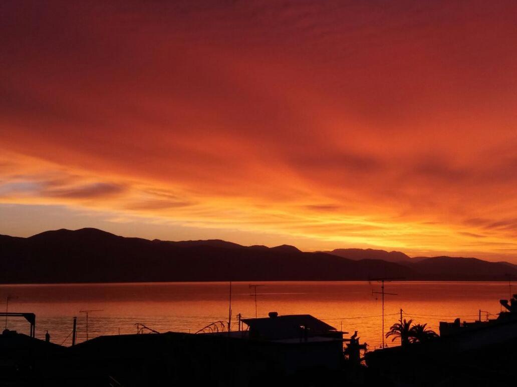 Σελιανίτικα, Διαμέρισμα Με Θέα -50Μ Από Τη Θάλασσα Bagian luar foto